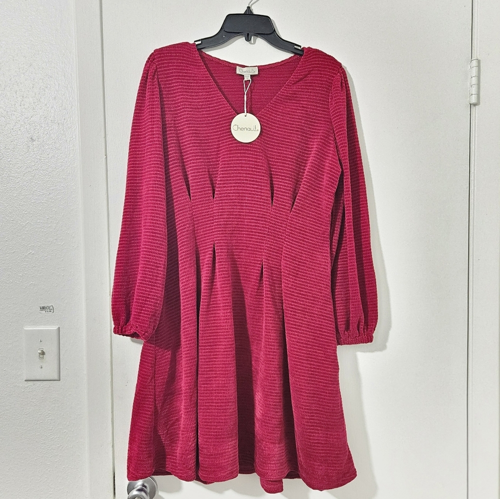 ✨️NWT✨️Chenault Vibrant Red Long Sleeve Dress